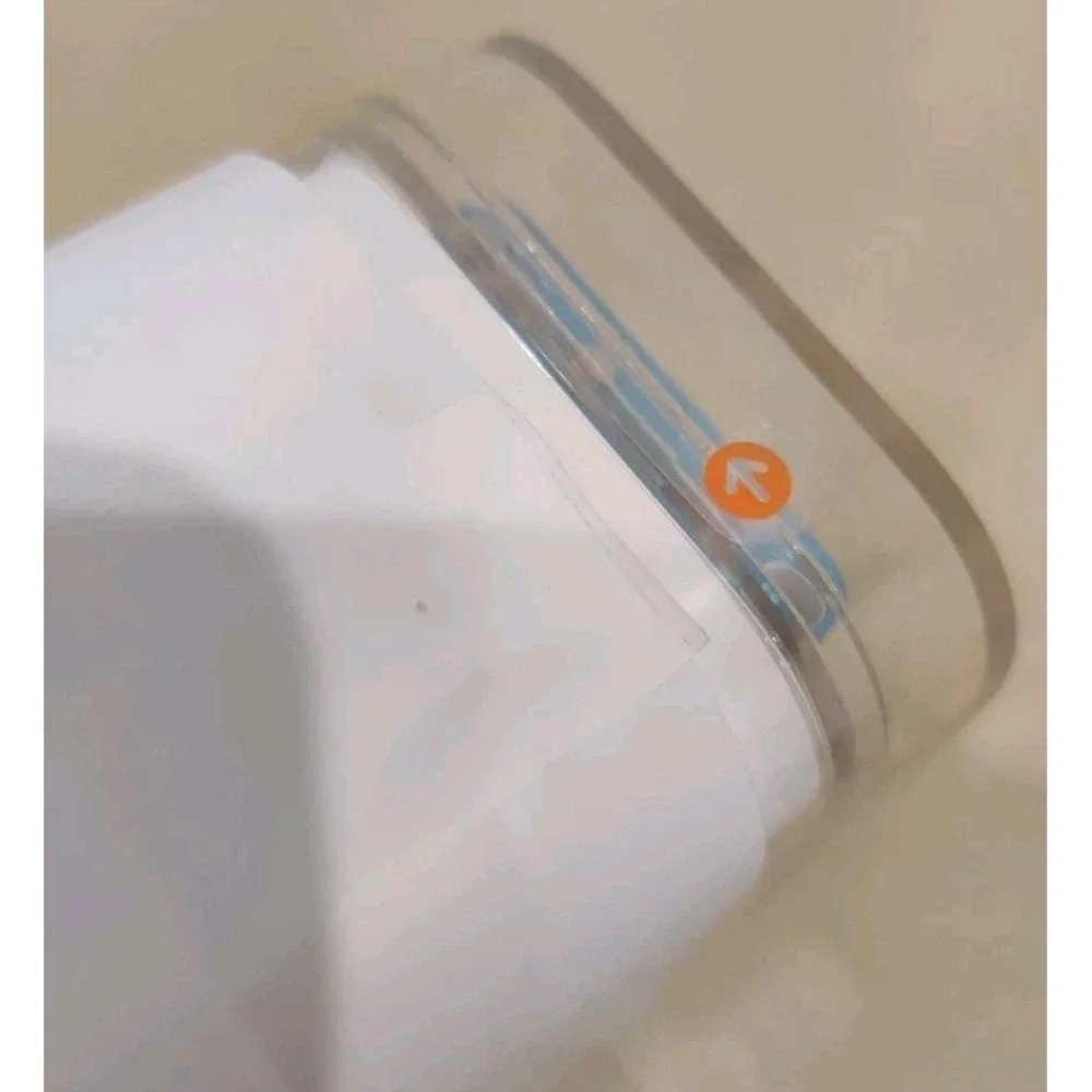 Apple‎ iPod shuffle 4th Generation Blue (2GB) New, Sealed in Box! As Is